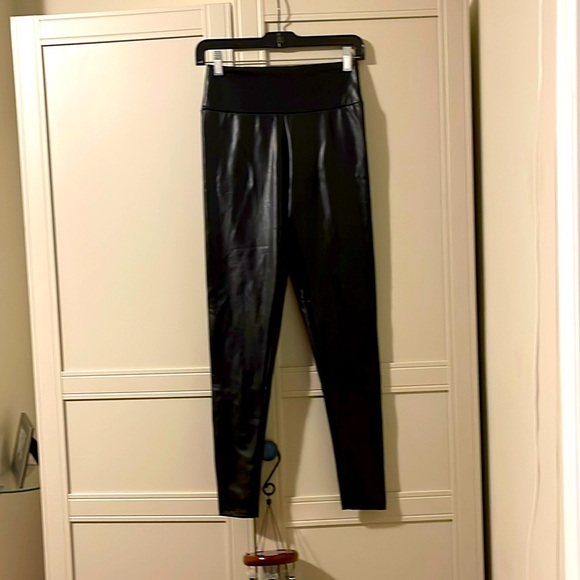 2 for $20 Streetwear Society Faux Leather pants - Picture 1 of 3